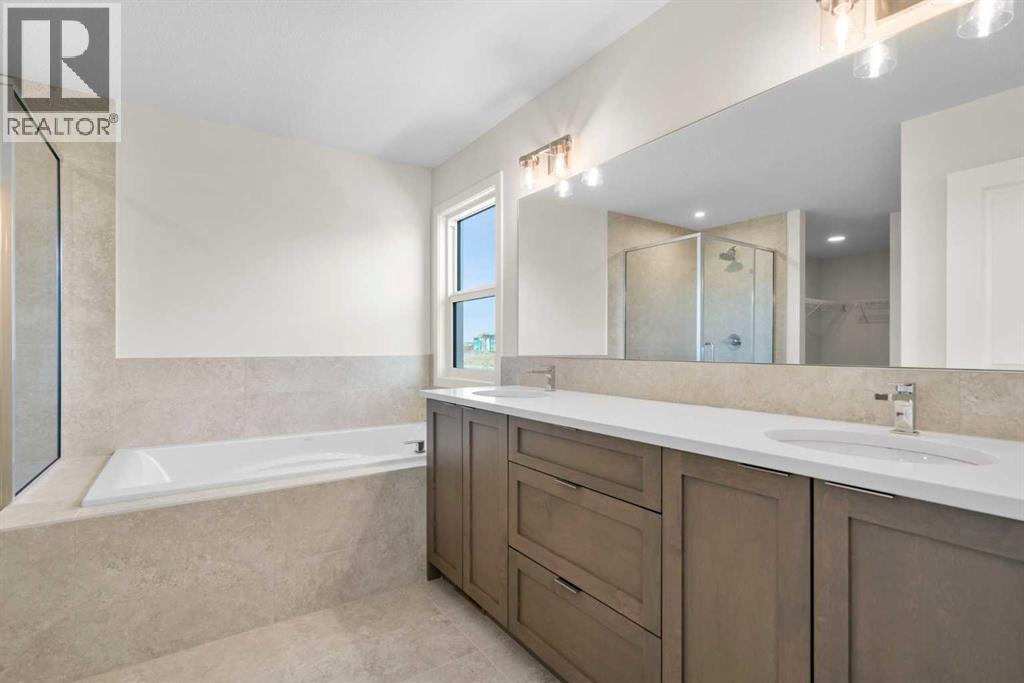 675 Buffaloberry Manor SE - 27