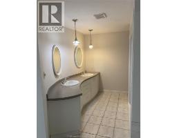 240 William Street South, Chatham, ON N7M4S9 Photo 27