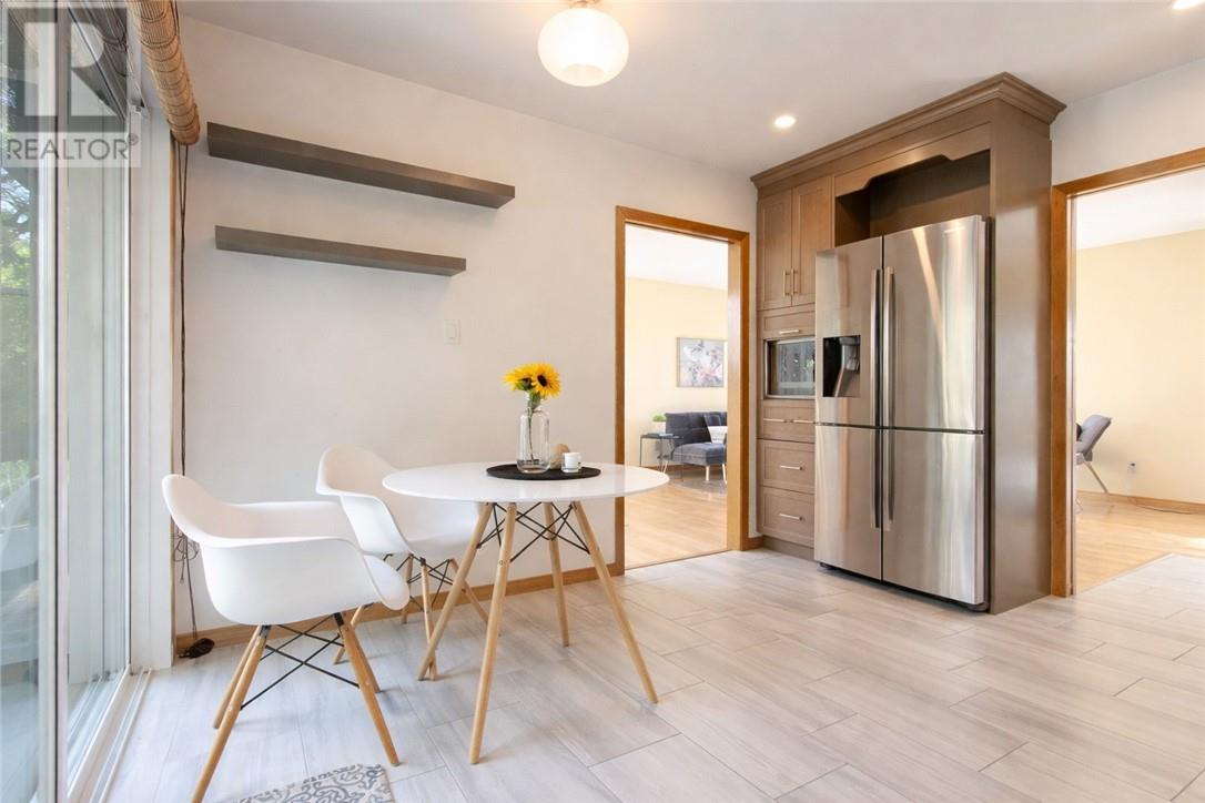 2288 Muriel Crescent - 13