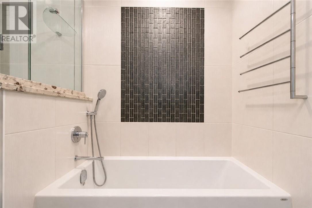 2288 Muriel Crescent - 18