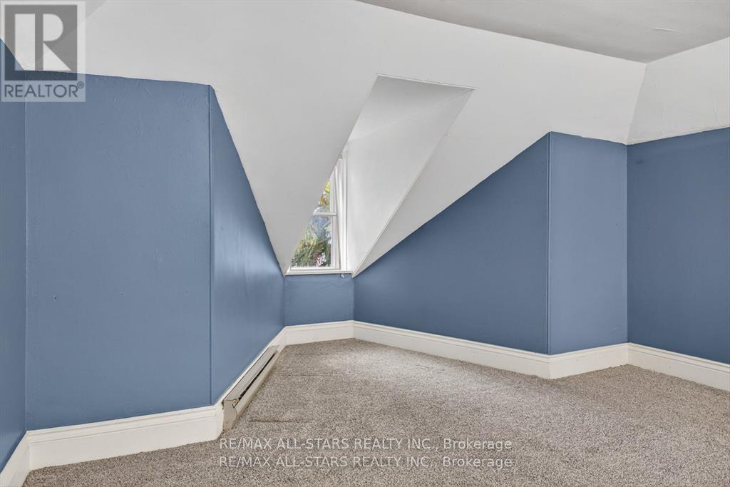 36 CAROLINE STREET - 23