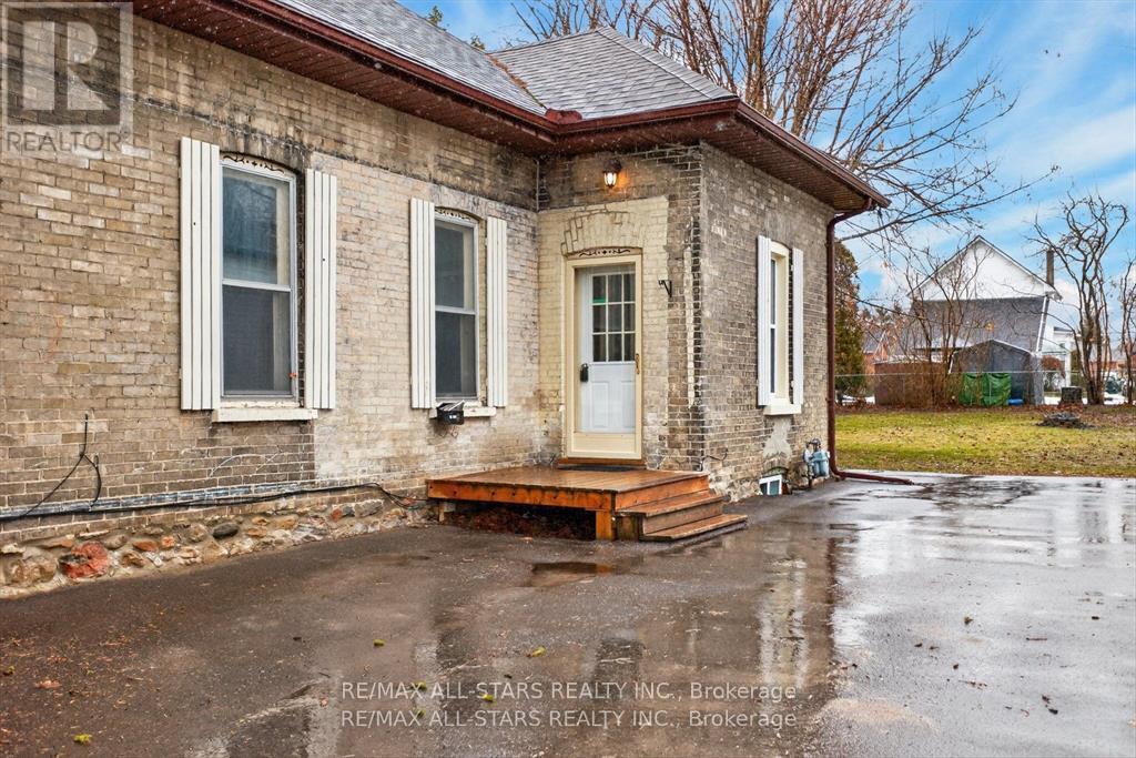 36 CAROLINE STREET - 5