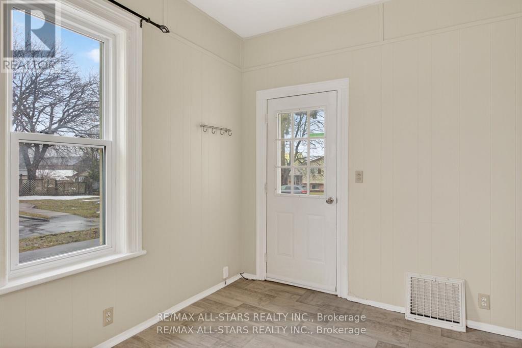 36 CAROLINE STREET - 6