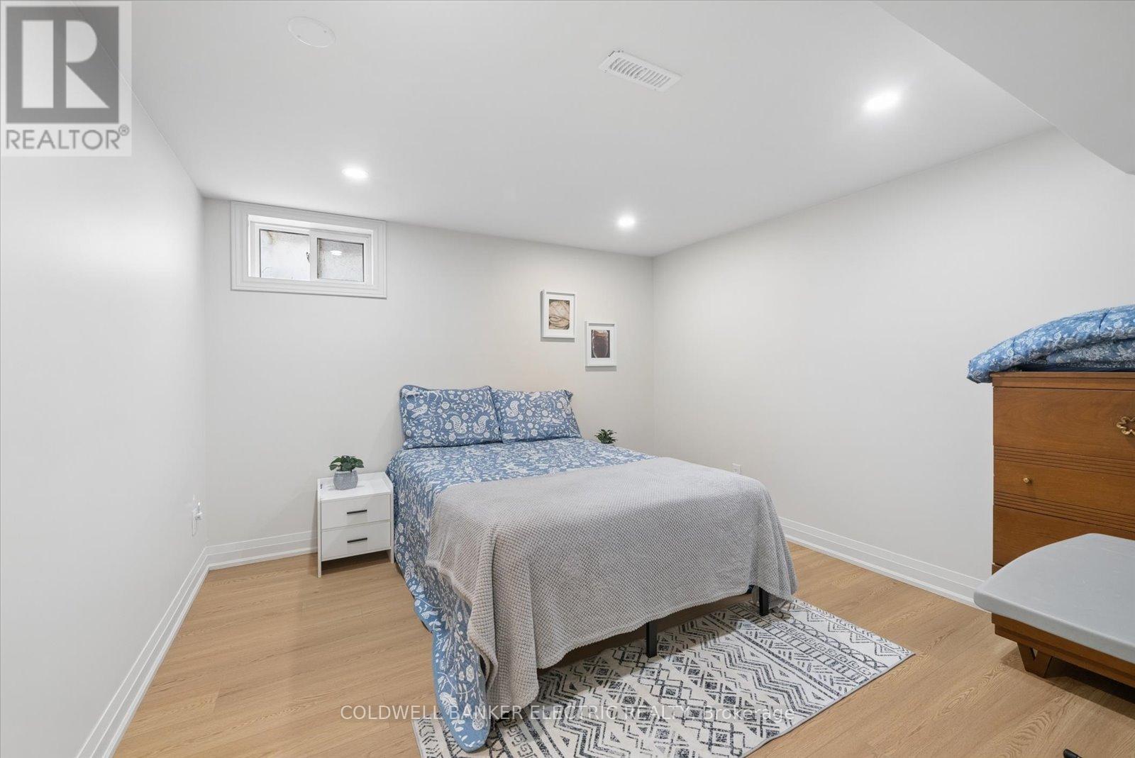 265 SUNSET BOULEVARD - 28