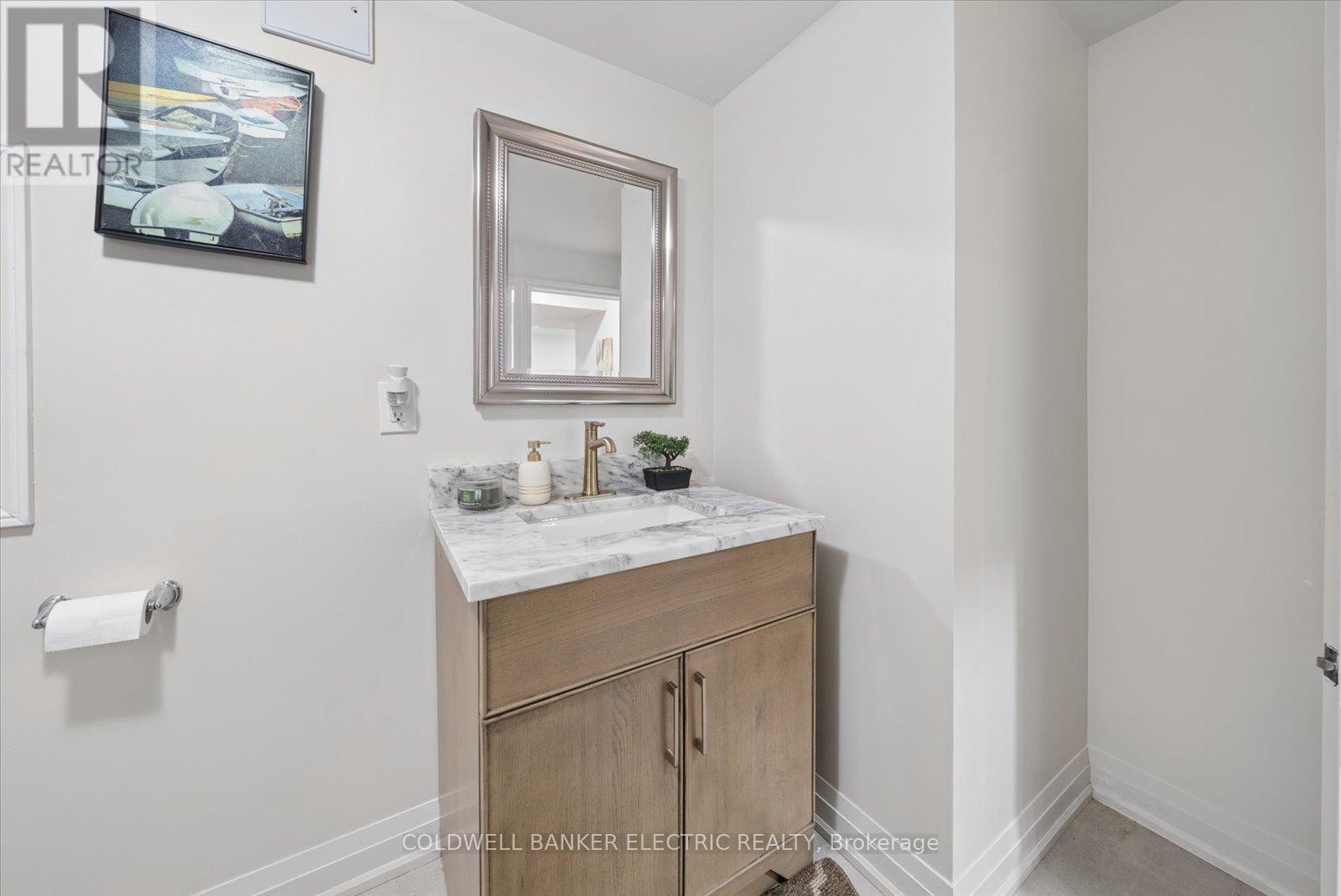 265 SUNSET BOULEVARD - 33
