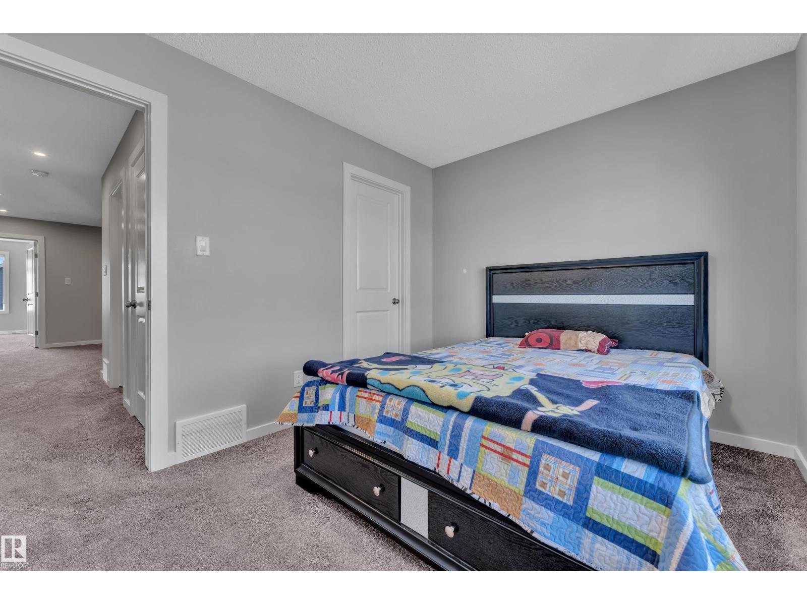 319 36 AV NW, Edmonton