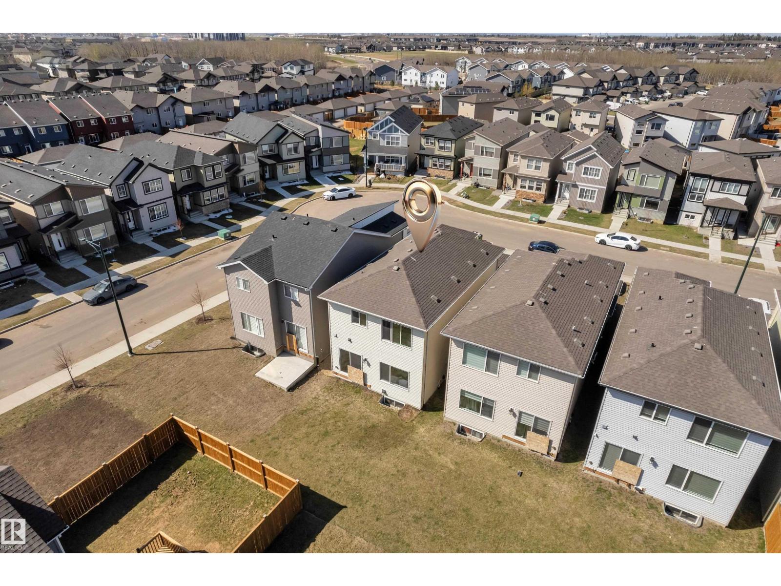 319 36 AV NW, Edmonton