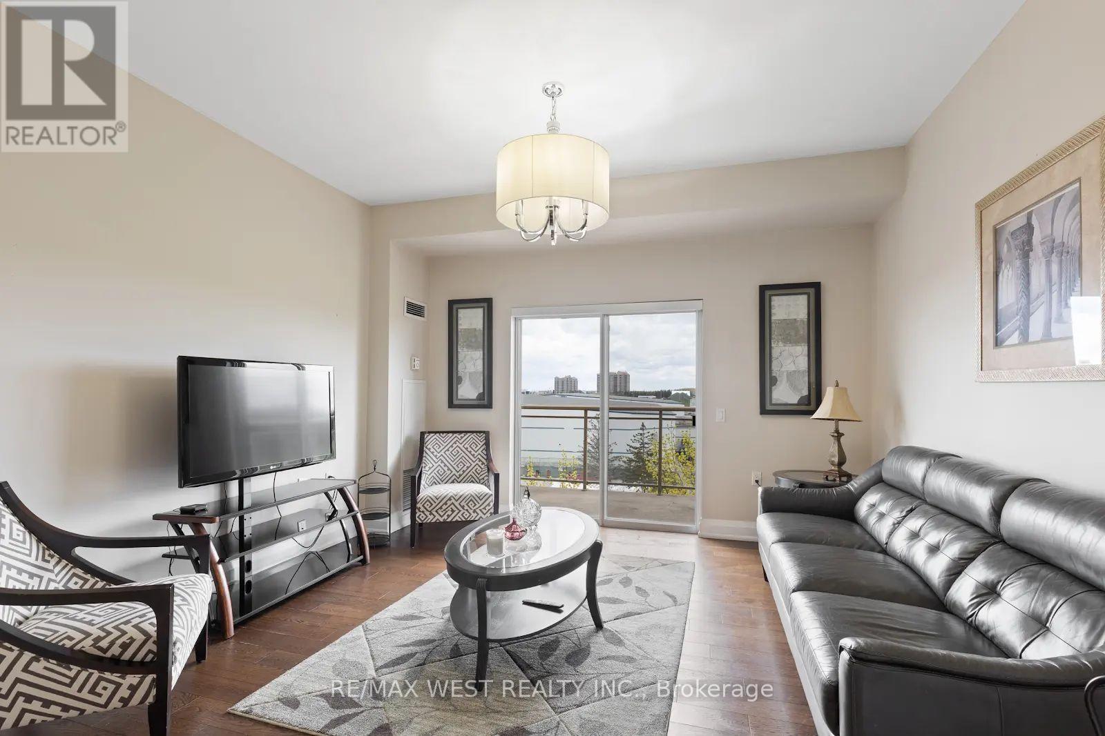 #511 2506 RUTHERFORD ROAD - 12