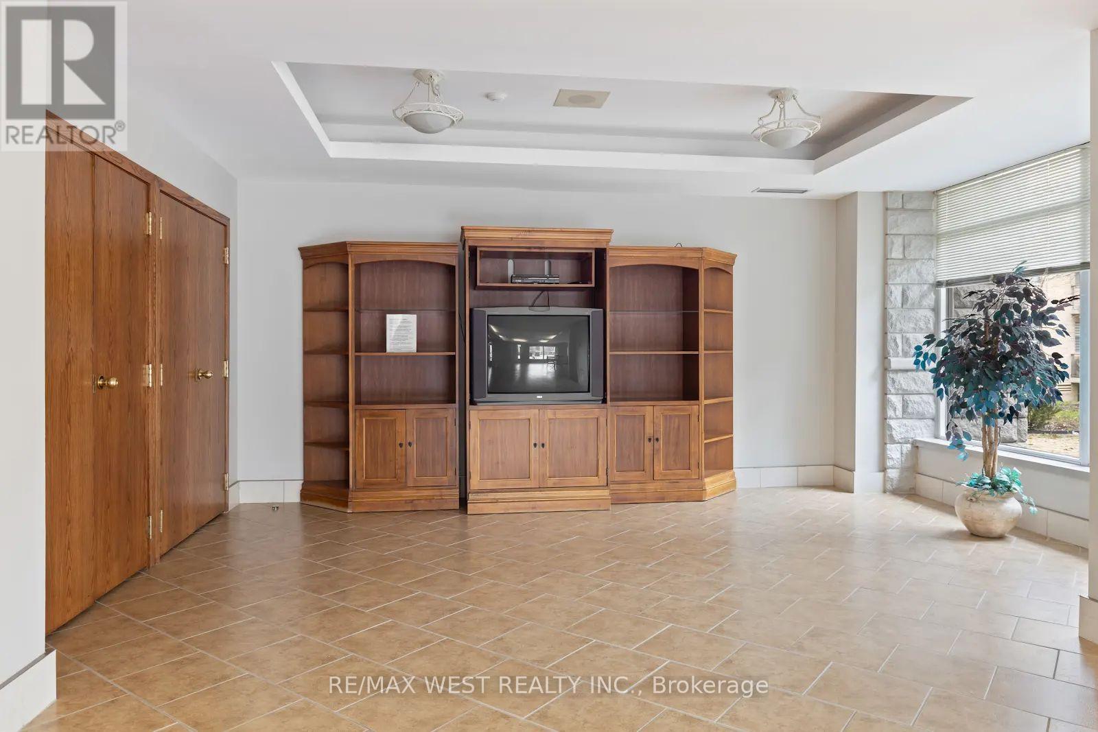#511 2506 RUTHERFORD ROAD - 26