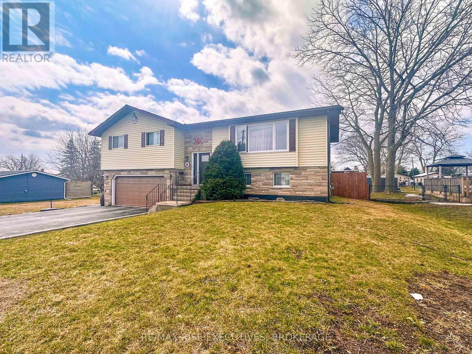 61 BRANT STREET - Image 2