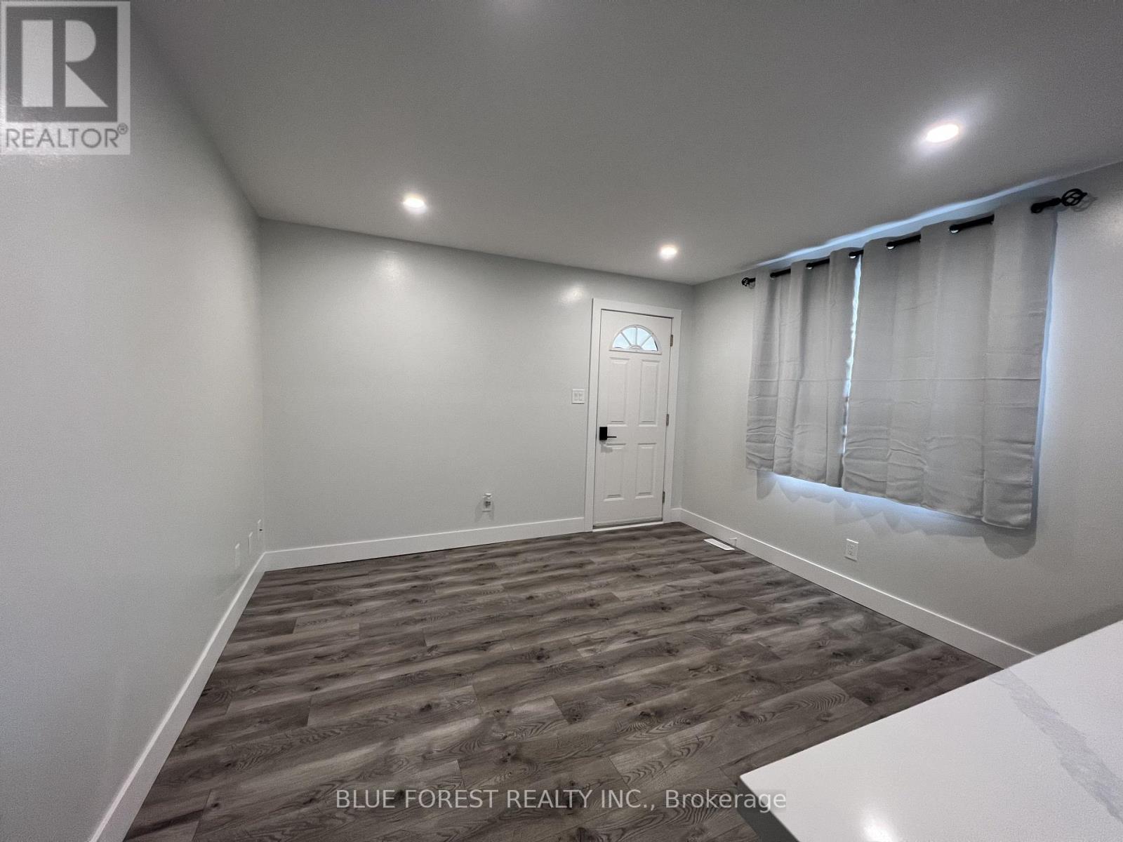 23 BARNES STREET - 18