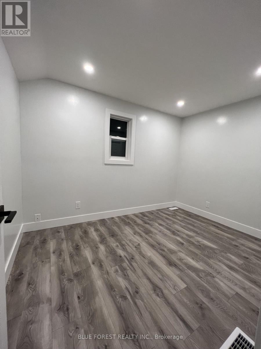 23 BARNES STREET - 24