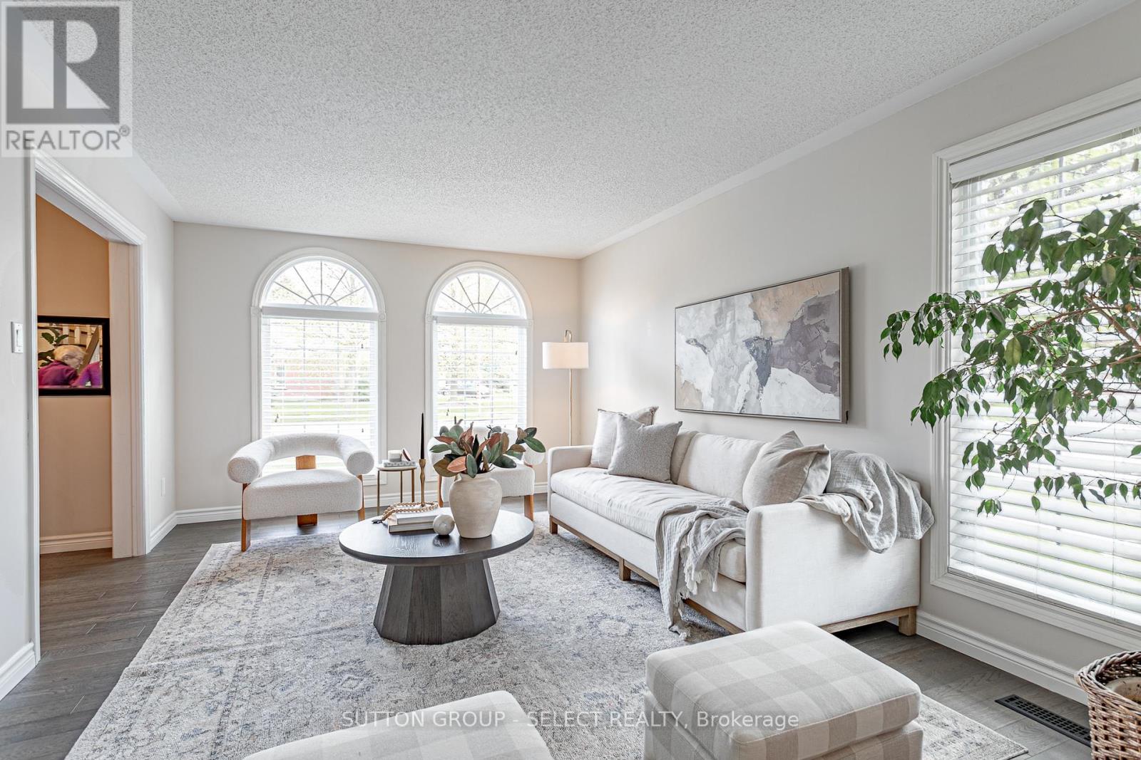 1 DERWENT ROAD - 4