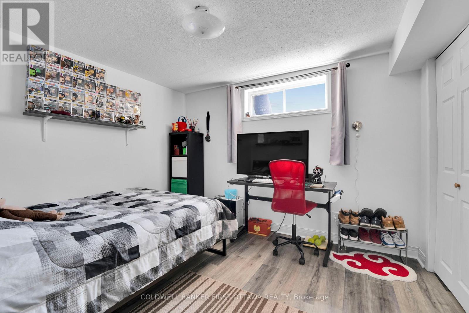 876 BALSAM DRIVE - 34