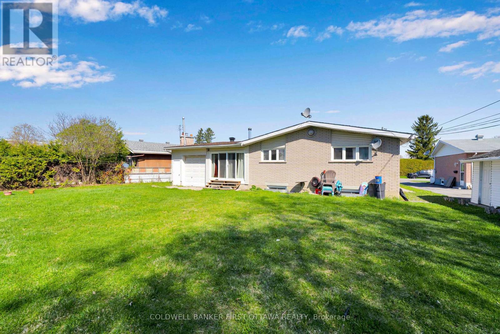 876 BALSAM DRIVE - 44