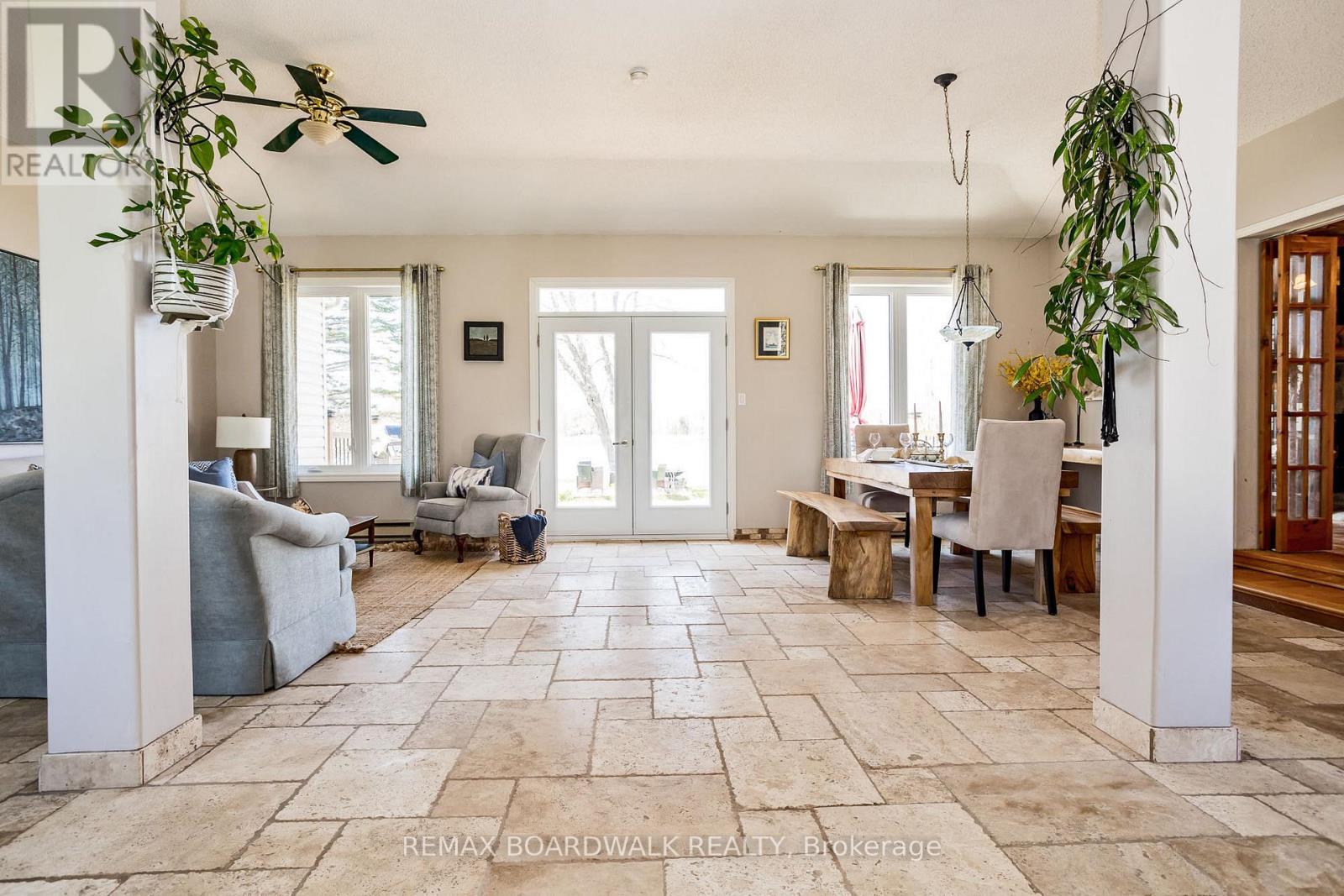 875 CORKTOWN ROAD - 11