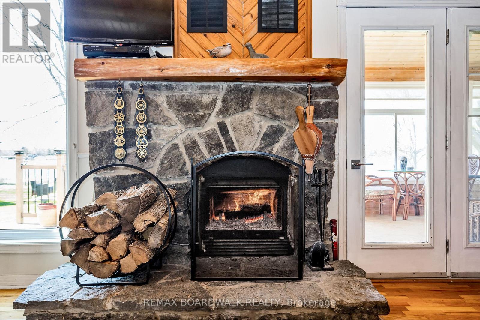 875 CORKTOWN ROAD - 18