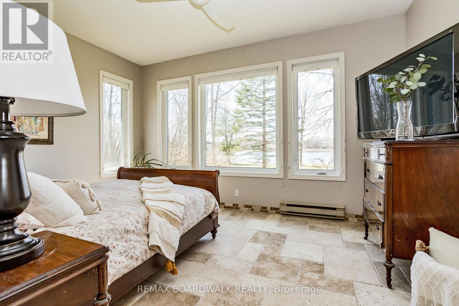 875 CORKTOWN ROAD - 19