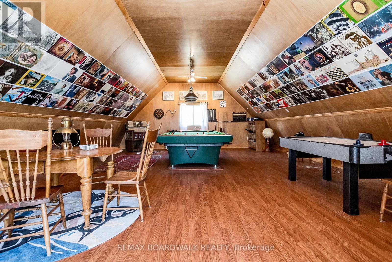 875 CORKTOWN ROAD - 27