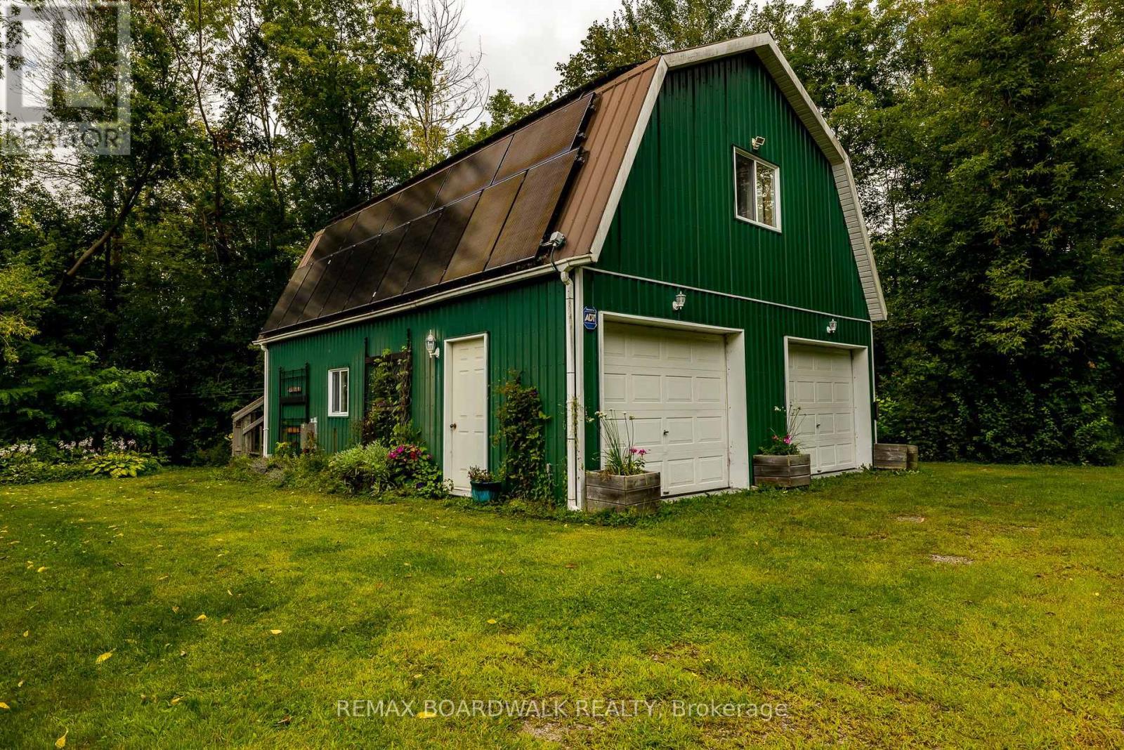 875 CORKTOWN ROAD - 4