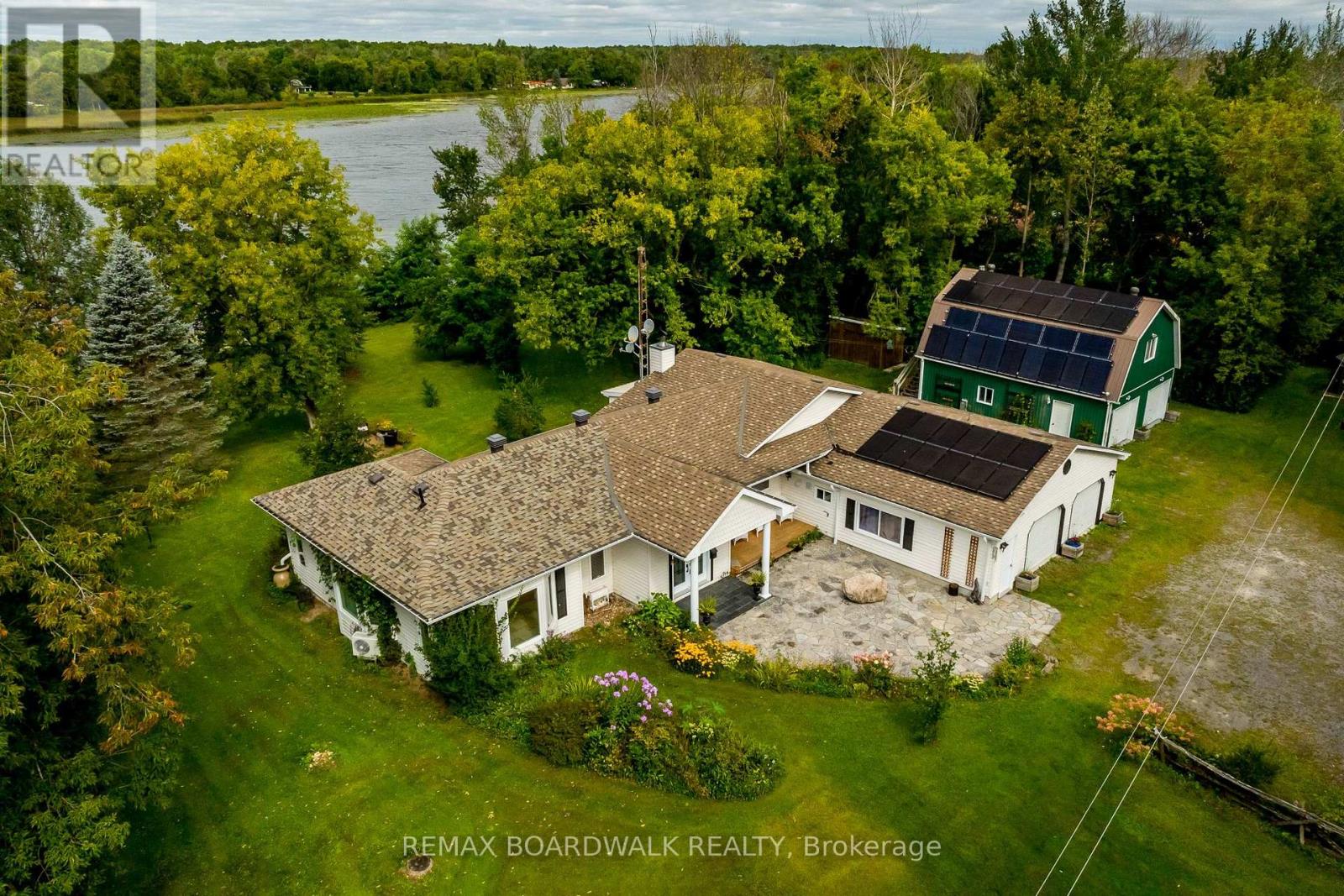 875 CORKTOWN ROAD - 41