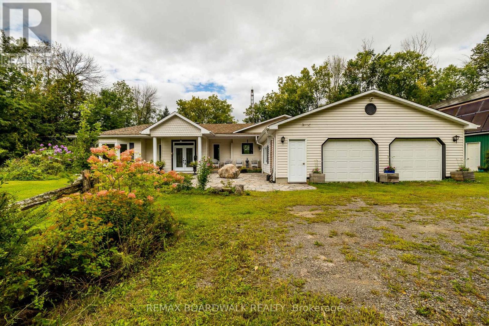 875 CORKTOWN ROAD - 8