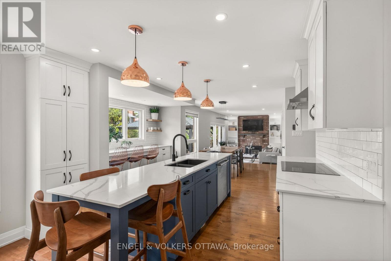 12 MANCIL DRIVE - 11