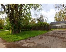 74 Summit Avenue, Welland, ON L3C4G7 Photo 6