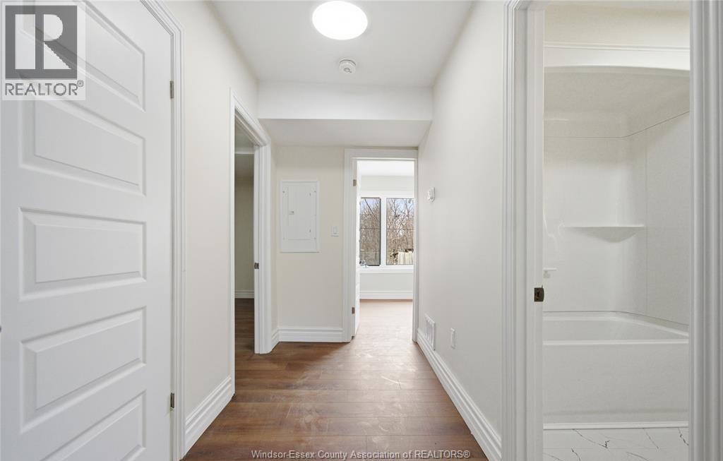 435 CARON AVENUE Unit# MAIN LEVEL, Windsor, Ontario, N8A5B3 — Photo 5
