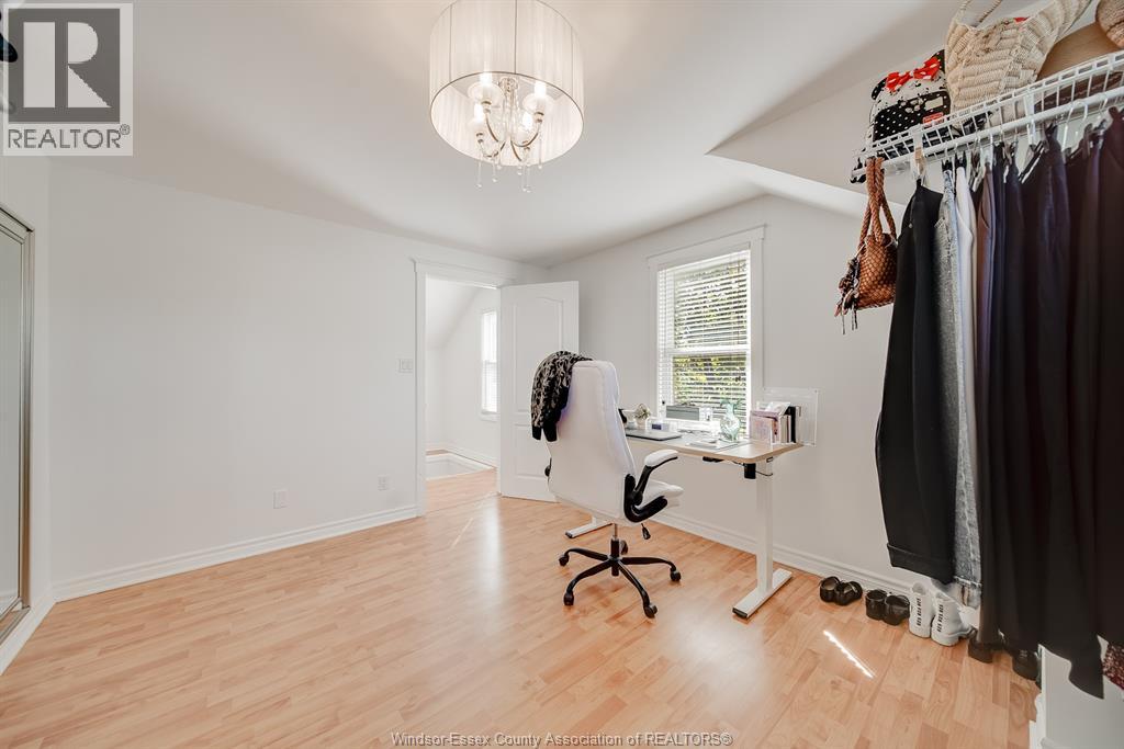 3094 BRUCE, Windsor, Ontario, N9E1W4 — Photo 5