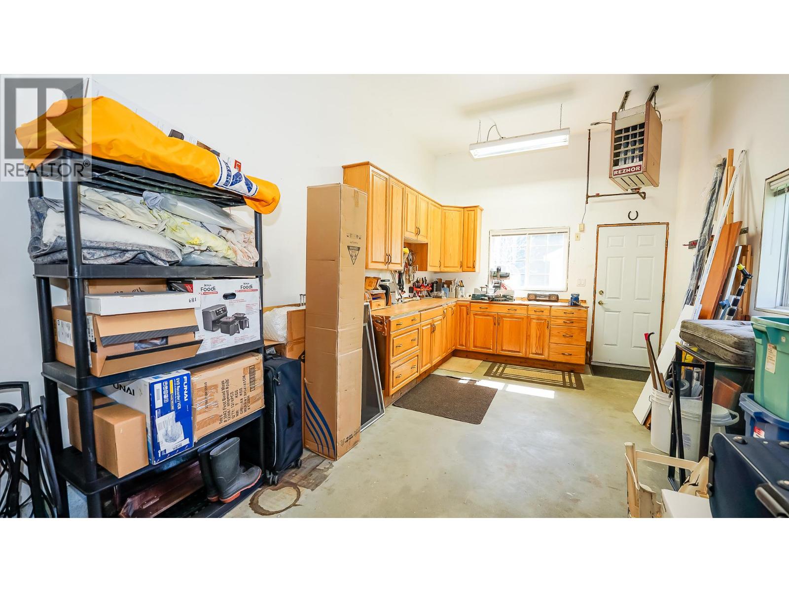 813 Eighth Street E, Revelstoke