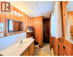 Den - 2383 Ruault Road, Windermere, BC V0A1K4 Photo 6