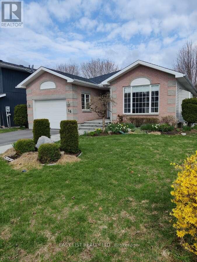 16 FAIRVIEW CRESCENT - 2