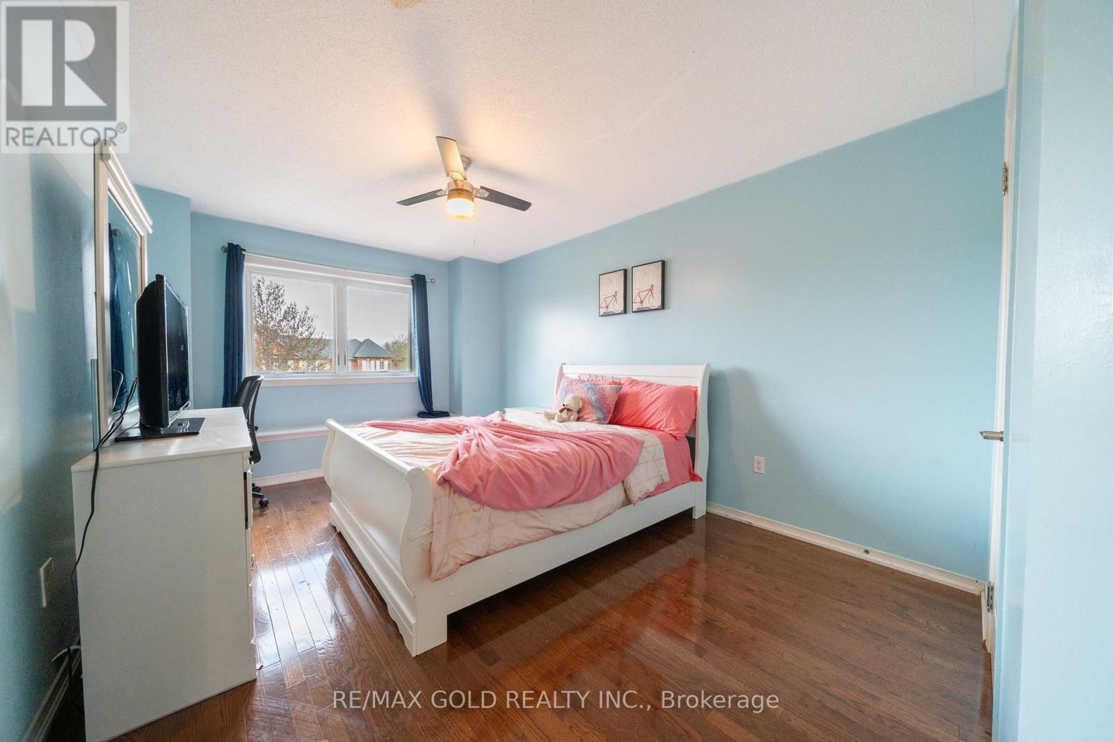 19 SPRING VALLEY COURT - 29