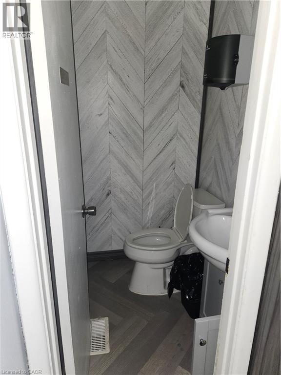 18 AINSLIE Street S, Cambridge, Ontario, N1R3K1 — Photo 16