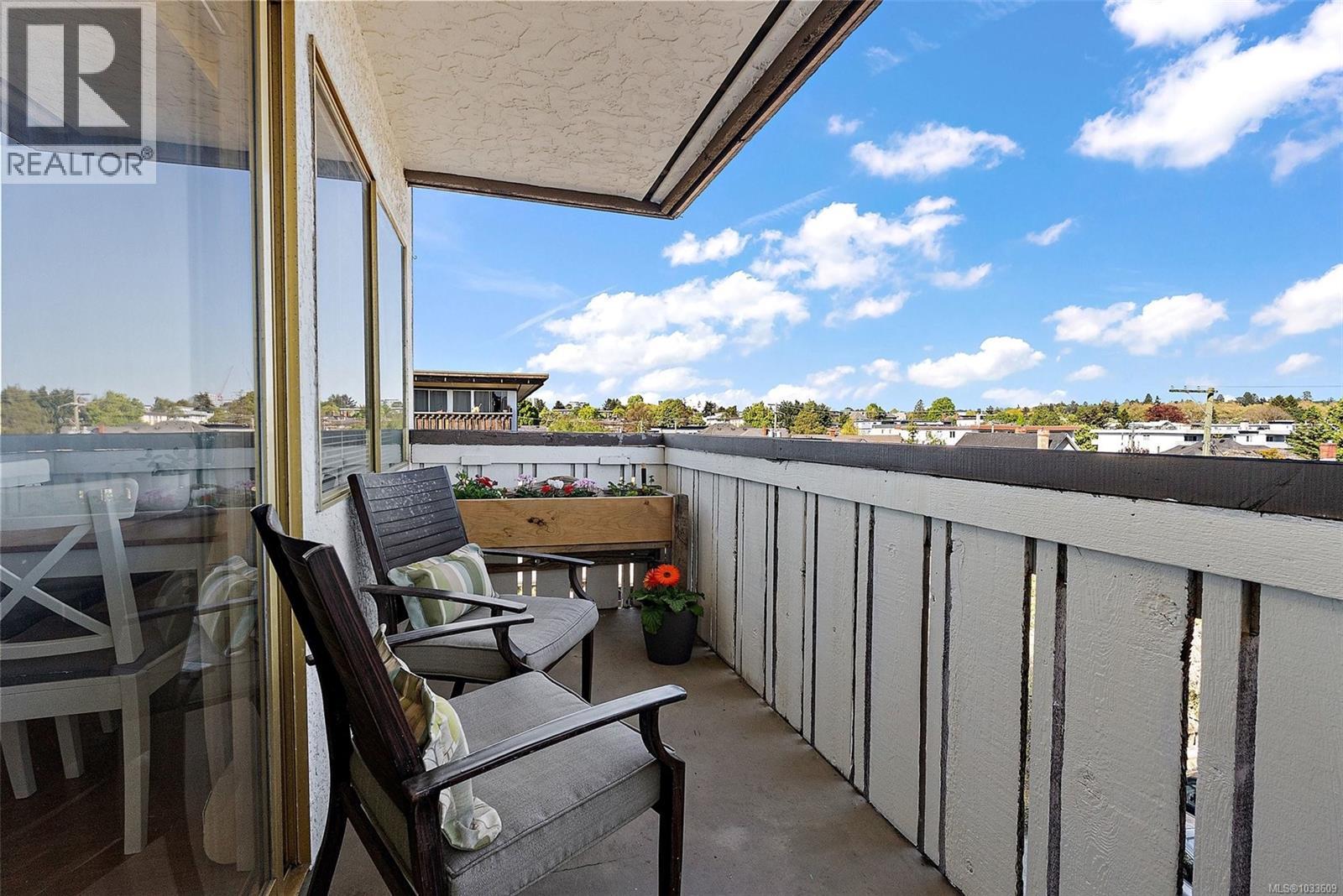 309 964 Heywood Avenue, Victoria