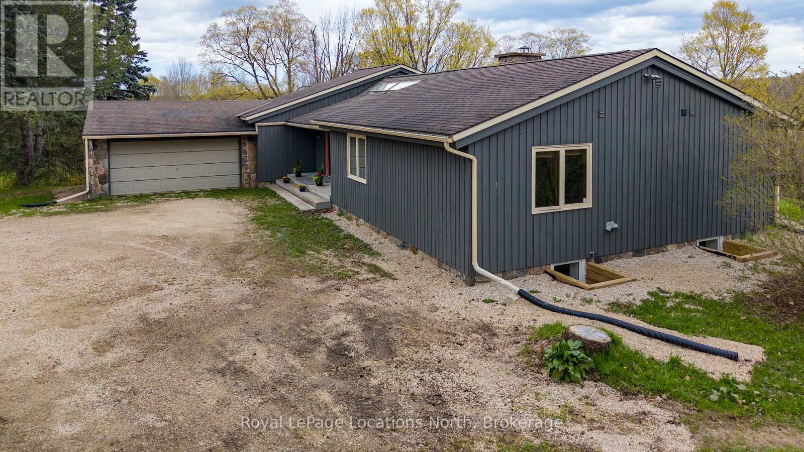 446070 JOHNSTON'S SIDE ROAD - 44