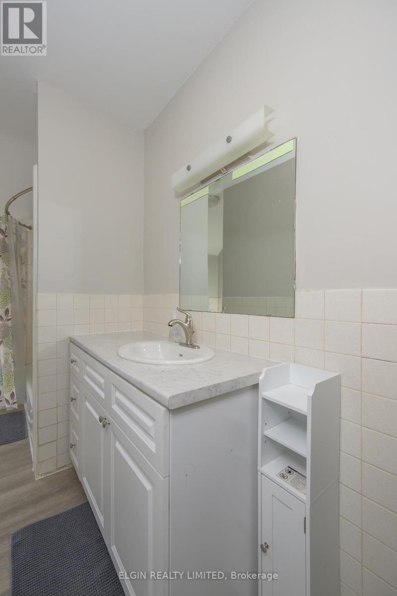 35-37 KAINS STREET - 18