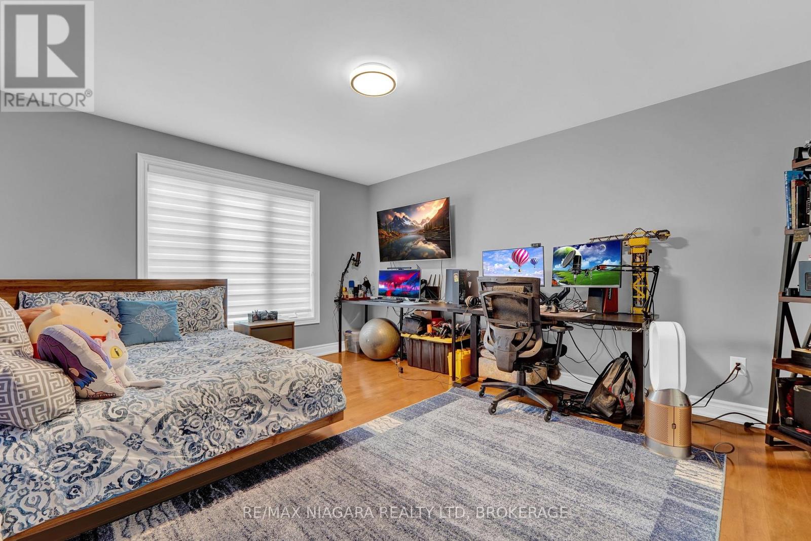 8018 CATHEDRAL DRIVE - 36