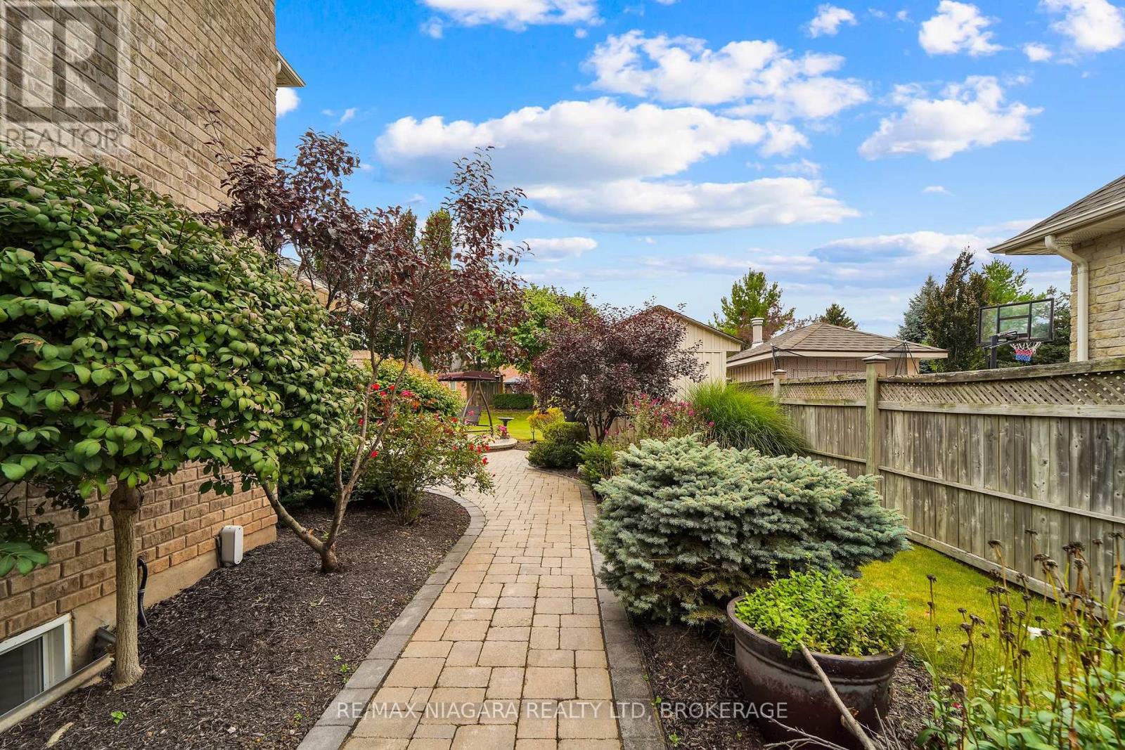 8018 CATHEDRAL DRIVE - 42