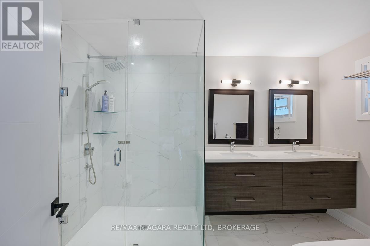 77B BROADWAY - 17