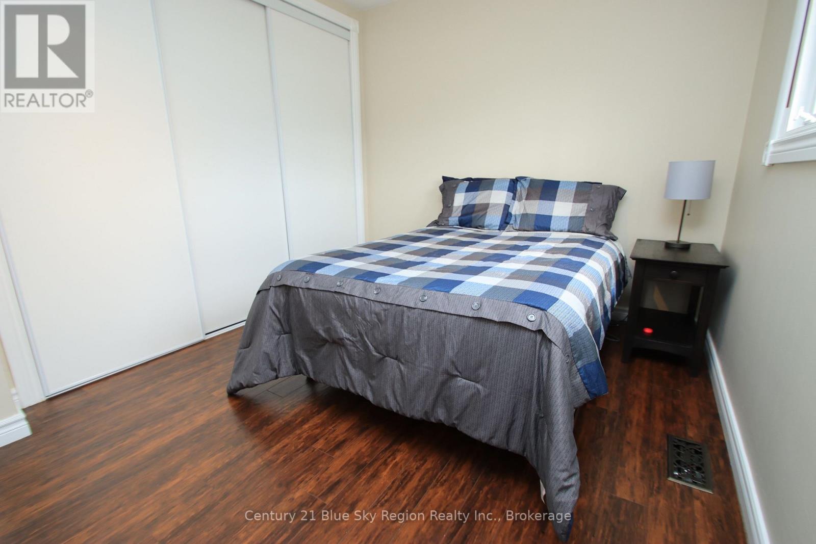 127 BENNETT STREET - 14