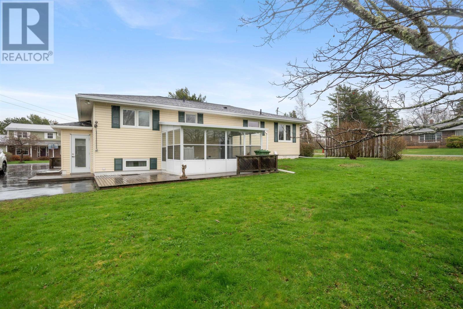 Property 22 of 48 of 38 Oakridge Terrace