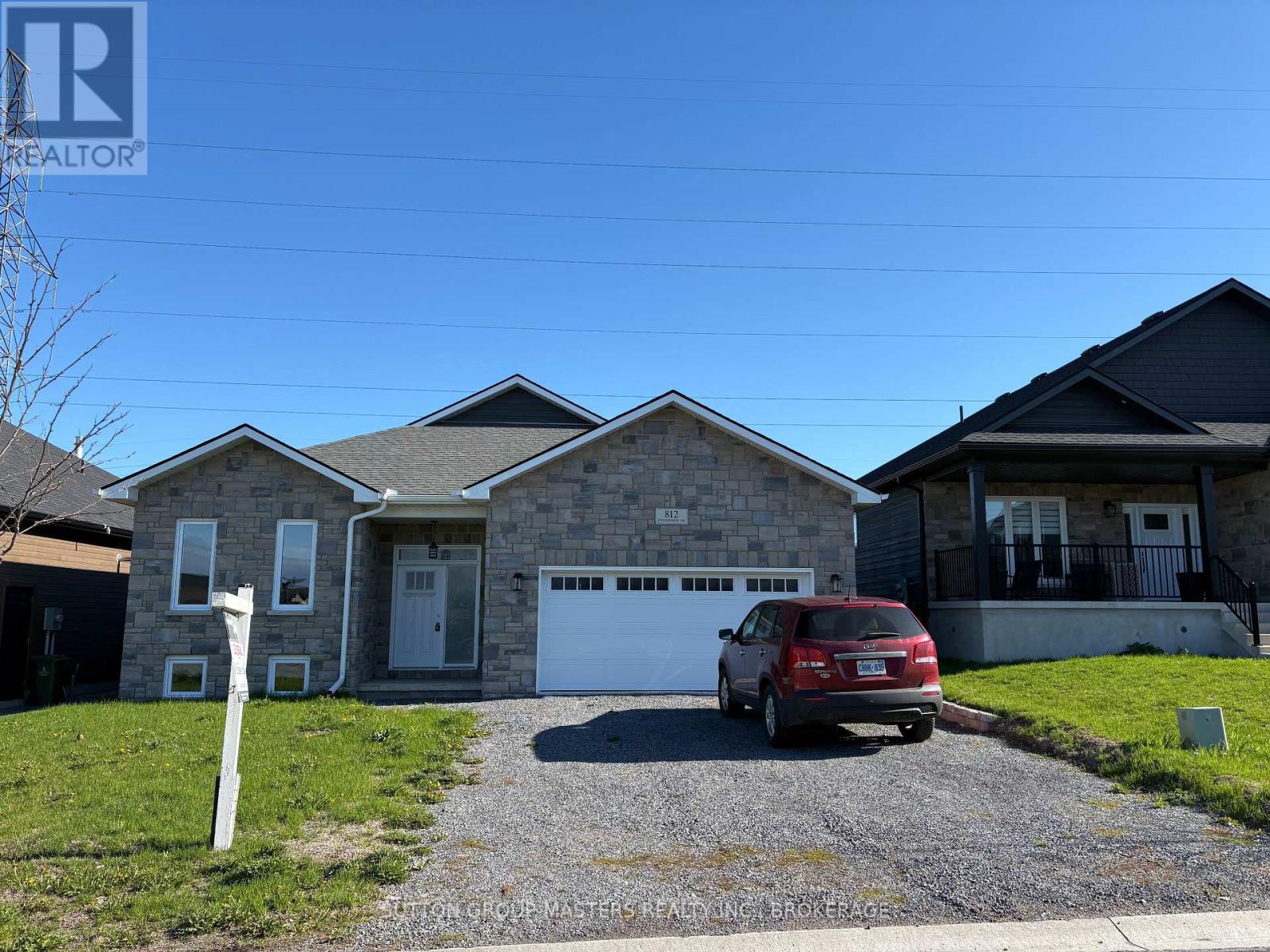 812 WINDERMERE DRIVE - 1
