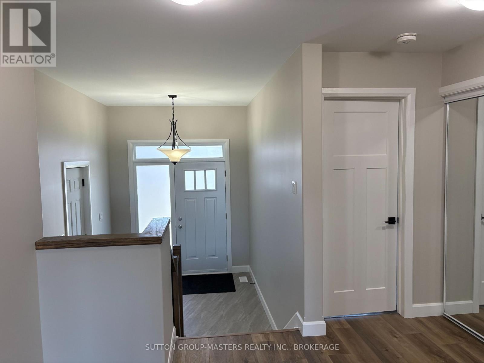 812 WINDERMERE DRIVE - 12