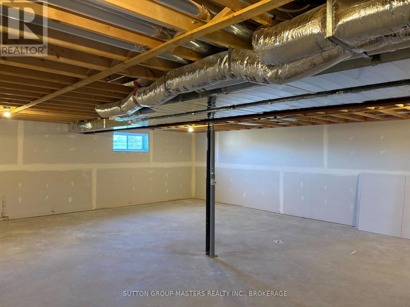 812 WINDERMERE DRIVE - Image 17