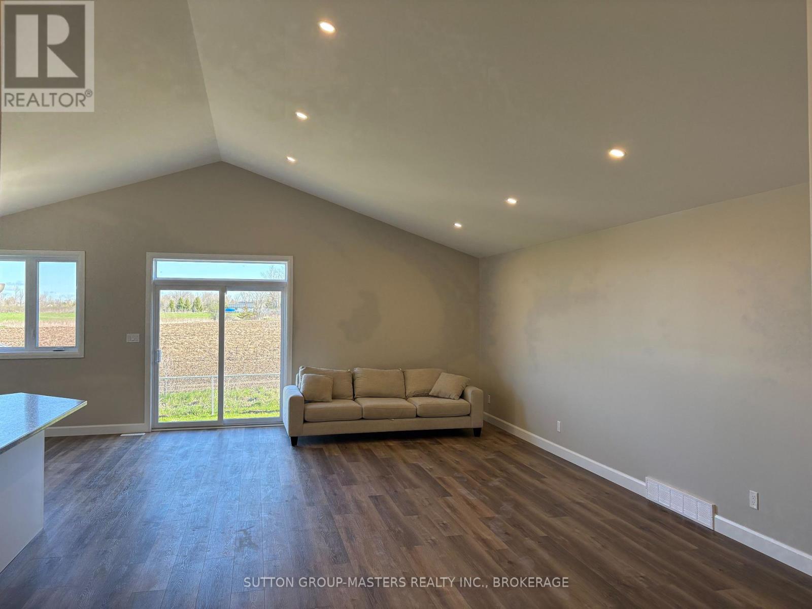 812 WINDERMERE DRIVE - 7
