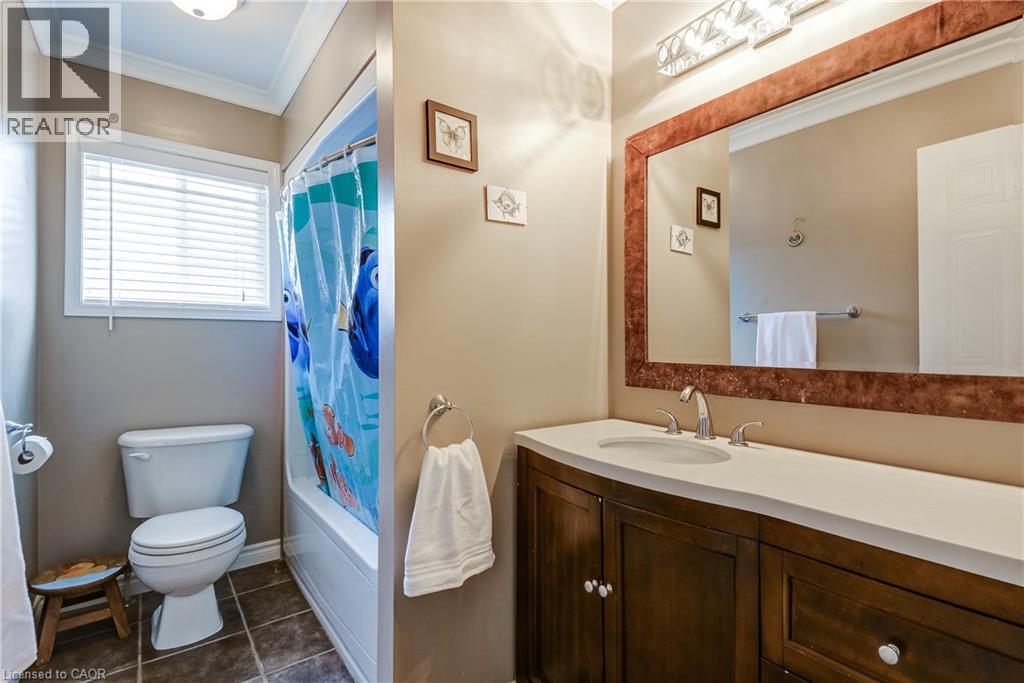 15 WAFFLER Crescent - 24