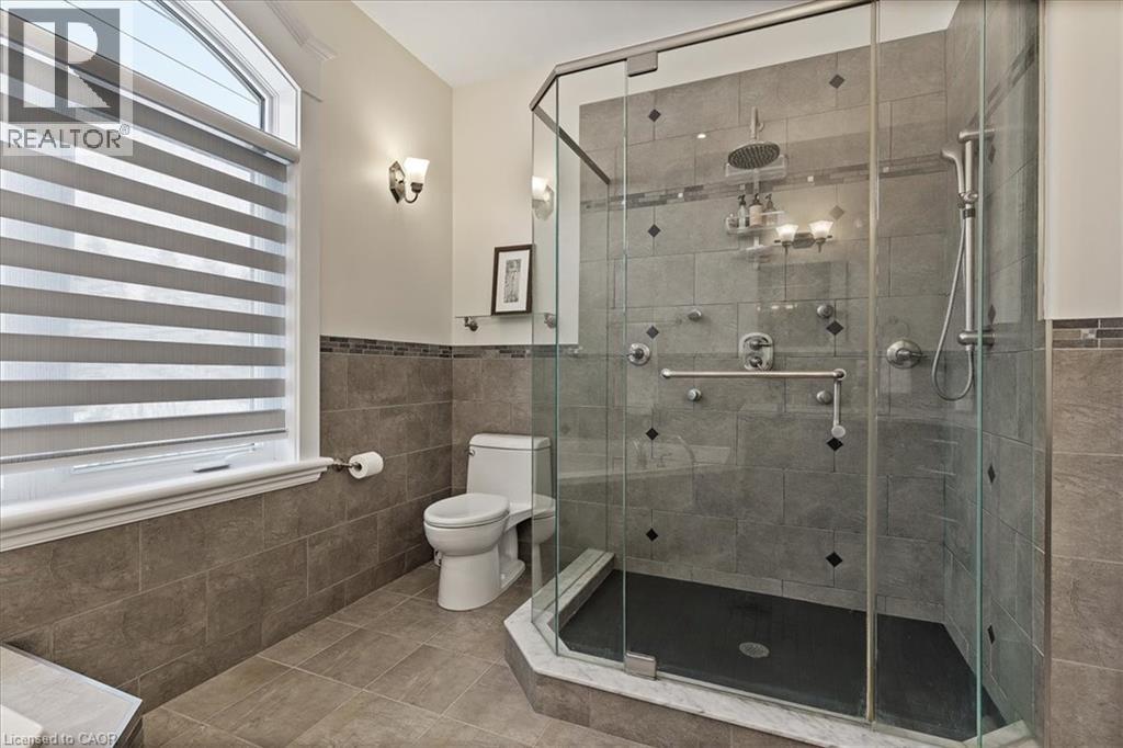86 CANTERS Close, Kitchener, Ontario, N2C2R3 — Photo 38