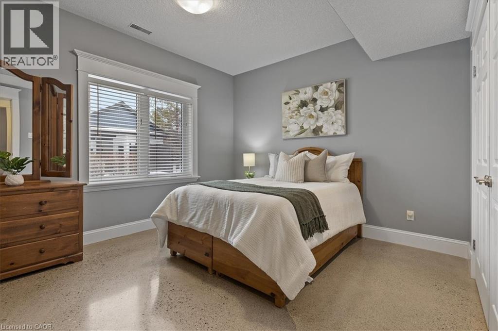 86 CANTERS Close, Kitchener, Ontario, N2C2R3 — Photo 8